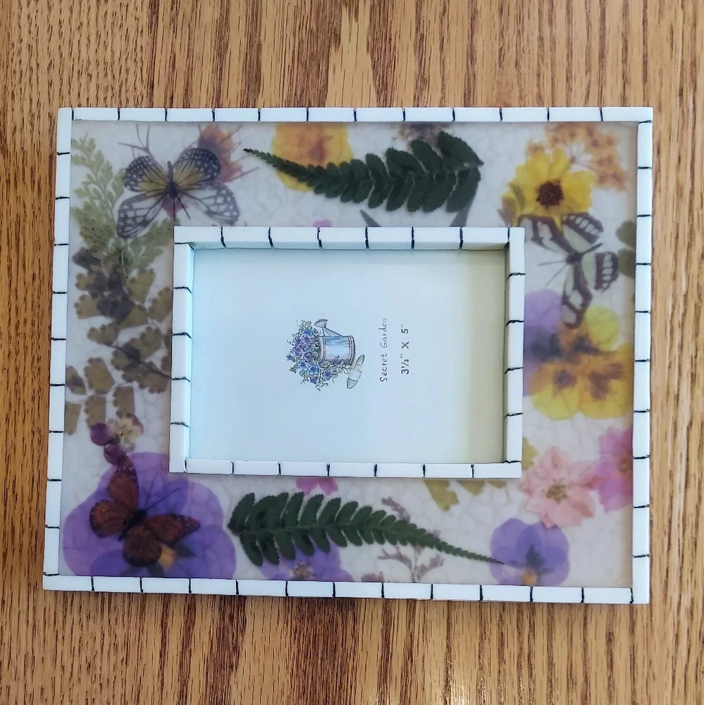 Jordan Mark Vintage Resin Butterfly And Floral Secret Garden Picture Frame NEW
